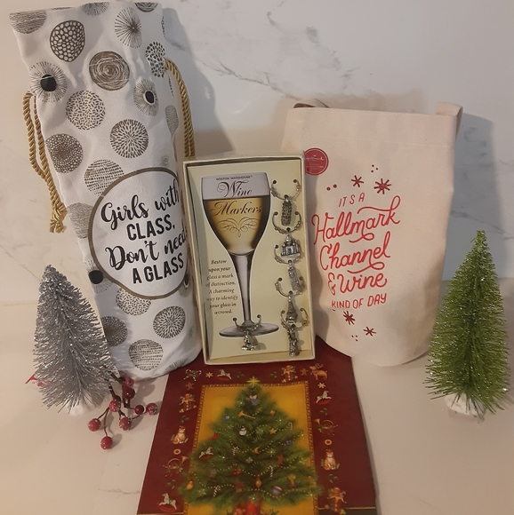 🆕️ Wine Bags and Wine Glass Charm Markers Gift Set - Picture 13 of 13